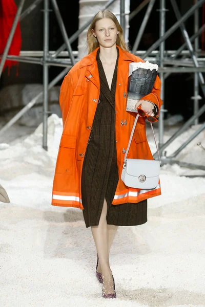 Look 2